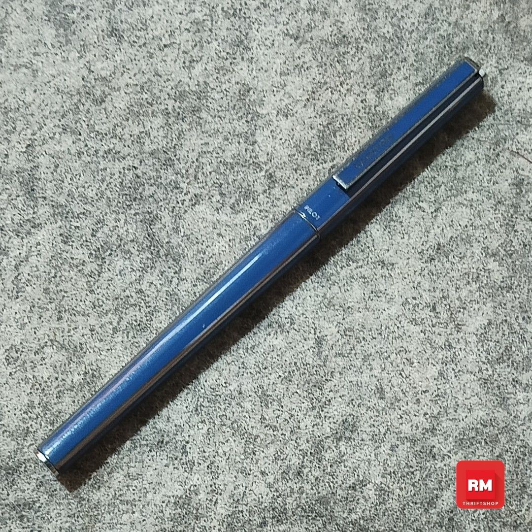 Pilot Quarto Fountain Pen| S-23 (Category: Stationery & School Supplies) located in Meycauayan. Submitted by redmants2011 (Listing ID 1382221698, Image 1). Description: Need cleaning Price Fixed MOS - Flash Express S-23.