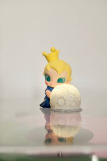 POPMART MOLLY ANNIVERSARY STATUES CLASSICAL RETRO SECRET MC