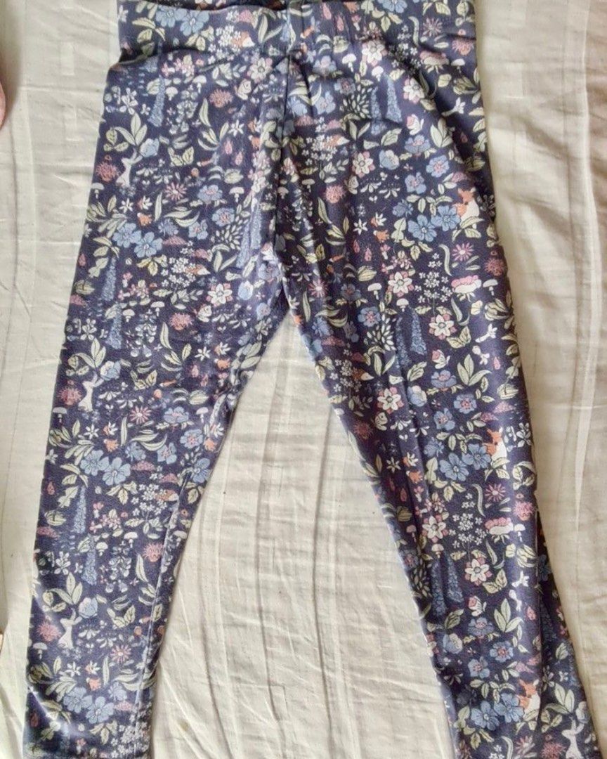 Uniqlo pants Pyjama leggings seluar kids baby toddler girl 2-3yrs nxt baby 15each 25both (Category: Babies & Kids Fashion) located in Cyberjaya. Submitted by kelyscloset (Listing ID 1382156160, Image 2). Description: 15rm each 25 for both.