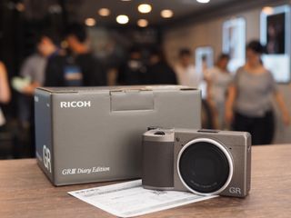 （分類：）位於 。 由 hi-tech-proshop-m 提交（商品編號 1382168091，圖片 1）。簡介： 。