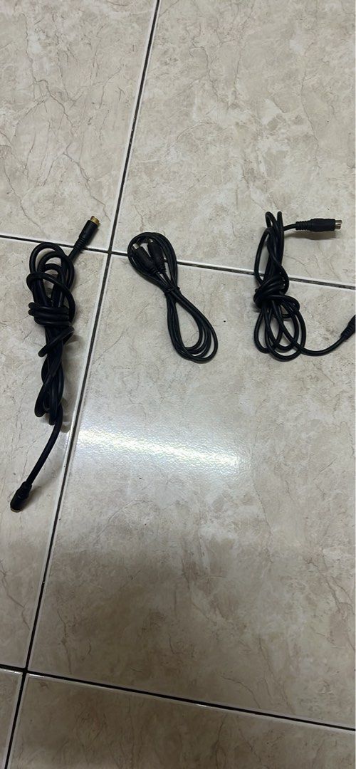 S video cable (Category: Other Audio Equipment) located in Senawang. Submitted by ohmsenterprise (Listing ID 1382294591, Image 1). Description: S video cable 3pcs and still in good condition. Each Rm10 so 3 pcs Rm30 .
