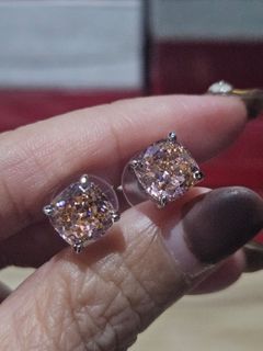 (Category: ) located in . Submitted by Kahi0410 (Listing ID 1382267237, Image 1). Description: .