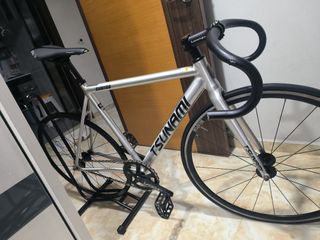 (Category: ) located in . Submitted by lookingforbikes2 (Listing ID 1381877013, Image 1). Description: .