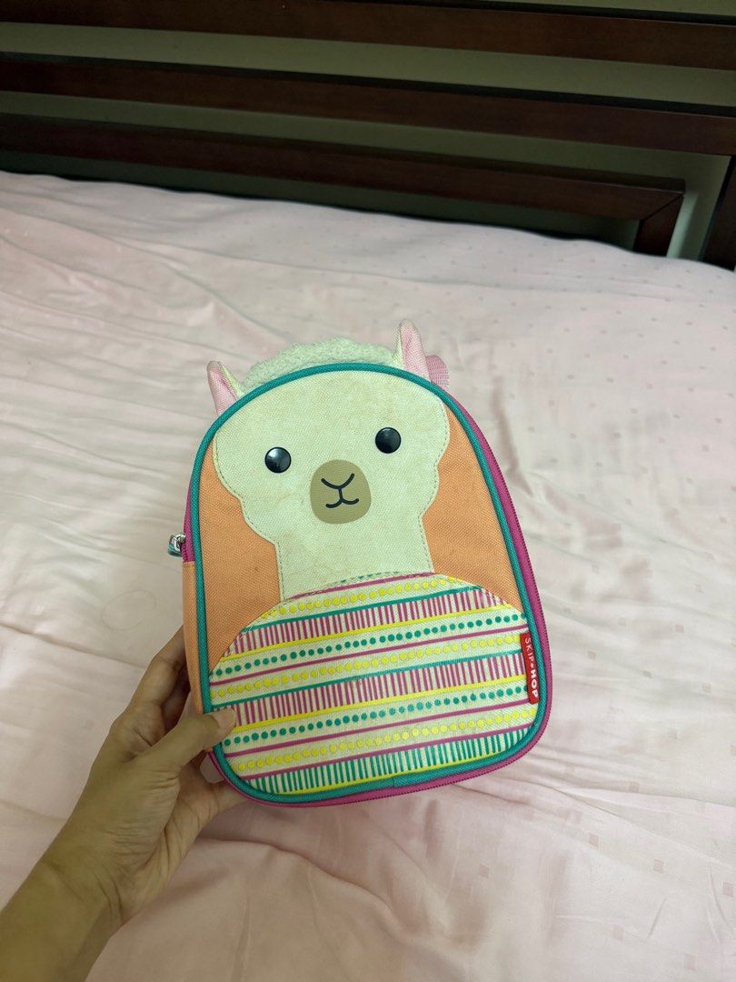 skip hop lunch bag insulated- llama (Category: Other Babies Going Out Needs) located in Putrajaya. Submitted by asmazman (Listing ID 1382138252, Image 1). Description: can wtsapp 0172934098.