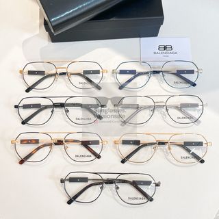 (Category: ) located in . Submitted by sunglasses.versionsale (Listing ID 1382274195, Image 1). Description: .