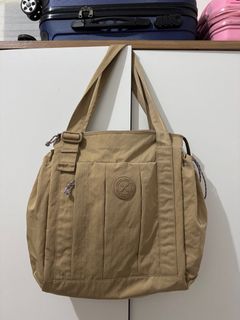 (Kategori: ) berada di . Dikirim oleh kkamputri84219 (ID iklan 1382269431, Gambar 1). Deskripsi: .