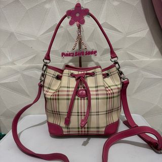 (Kategori: ) berada di . Dikirim oleh pinkysoftshop (ID iklan 1382174903, Gambar 1). Deskripsi: .