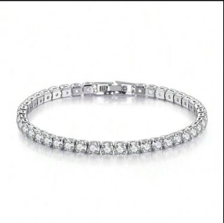 (Category: ) located in . Submitted by shopshoppp_ (Listing ID 1382267782, Image 1). Description: .