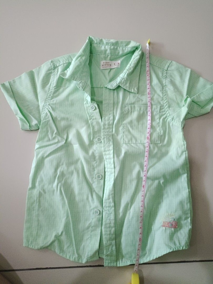 Tiny Button Collar Top (Category: Babies & Kids Fashion) located in Bukit Mertajam. Submitted by karen3397 (Listing ID 1382160236, Image 3). Description: .