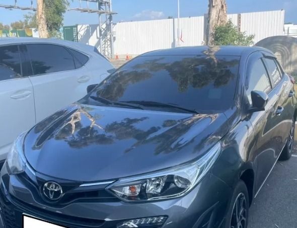 由 yan_xiu (刊登 ID 1382161309，圖片 2) 提交，位於 台中市 (Taichung) 的 Toyota Yaris 2021款 灰色 全廠認證車 車商勿擾 (類別：汽車出售)，說明：🎶顏色：灰色 🎶排氣量：1.5L 🎶出廠：2021 🎶行駛里程：4萬公里 循跡系統 ABS防鎖死 👍最有公信力的認證 👍車況與認證表不符 , 退車並全額退費 👍車況及里程公開化 👍檢定報告 🧸因車價划算、車況認證，詢問人數多，請提前預約看車 🎀我也可為您尋車!告訴我您的需求與預算，讓我為您圓夢 ✅可分期 ✅可貸款✅車換車 🎀貸款配合/協助分期 ⚠️車商販售 非自售 請車行勿擾⚠️ 🉑全台北中南皆有服務據點 歡迎私訊預約賞車 🎊請提前私訊預約賞車 🎊請提前私訊預約賞車 🎊請提前私訊預約賞車 全廠認證車 車商勿擾 滿小姐:0️⃣9️⃣0️⃣5️⃣3️⃣6️⃣1️⃣0️⃣5️⃣5️⃣ (歡迎私訊)。