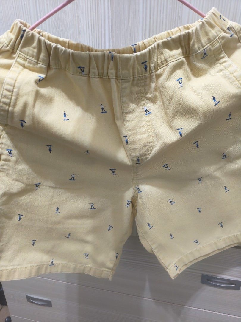 由 audrey780 (刊登 ID 1382167874，圖片 3) 提交，位於 桃園市 (Taoyuan) 的 Uniqlo (類別：嬰兒及兒童流行時尚)，說明：。