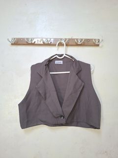 (Kategori: ) berada di . Dikirim oleh twody.thrifting (ID iklan 1382150689, Gambar 1). Deskripsi: .