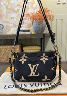 (Kategori: ) berada di . Dikirim oleh anzeraluxbags.id (ID iklan 1382121742, Gambar 1). Deskripsi: .