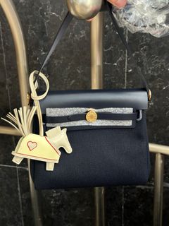 (Kategori: ) berada di . Dikirim oleh brandedboutiquez (ID iklan 1382116803, Gambar 1). Deskripsi: .