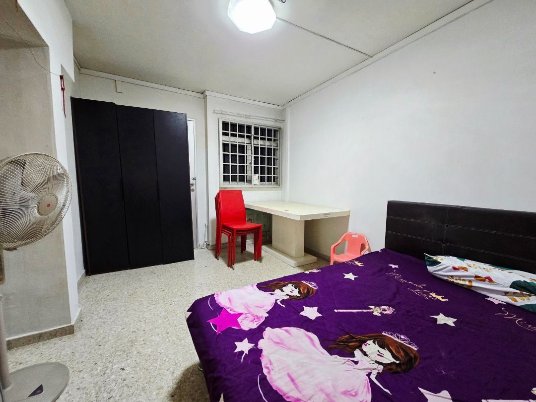 Woodlandls whole unit for rent with 2 bedrooms,  no aircons. woodlands Blk 848 near mrt63227233740034113