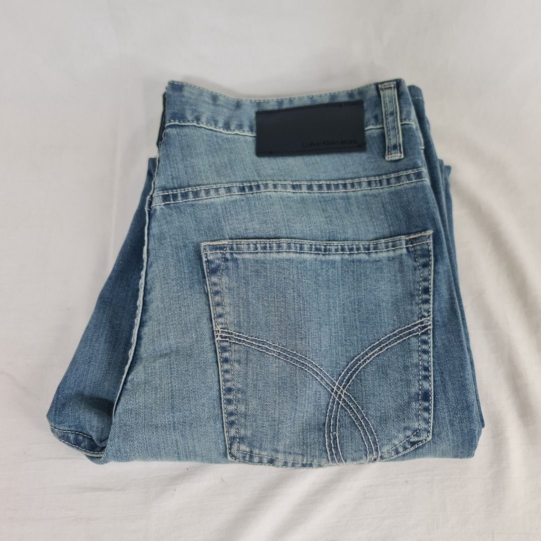 * * Calvin Klein - Declutter Sale 012 * * (Category: Jeans) located in Quezon City. Submitted by jkr_kenshin (Listing ID 1382463045, Image 3). Description: Pre Loved Authentic Calvin Klein Item is used. Boxed and stored for a year Size is posted in the picture ______________________________ Blue / Jeans / Vintage Made in Mauritius US 32 ______________________________ R E A D C A R E F U L L Y First to pay get the item Pay within 24hrs No reservat