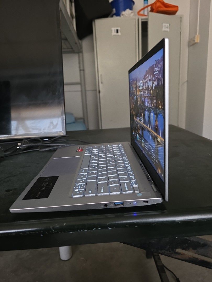 Acer Swift Go 1463165661122689113