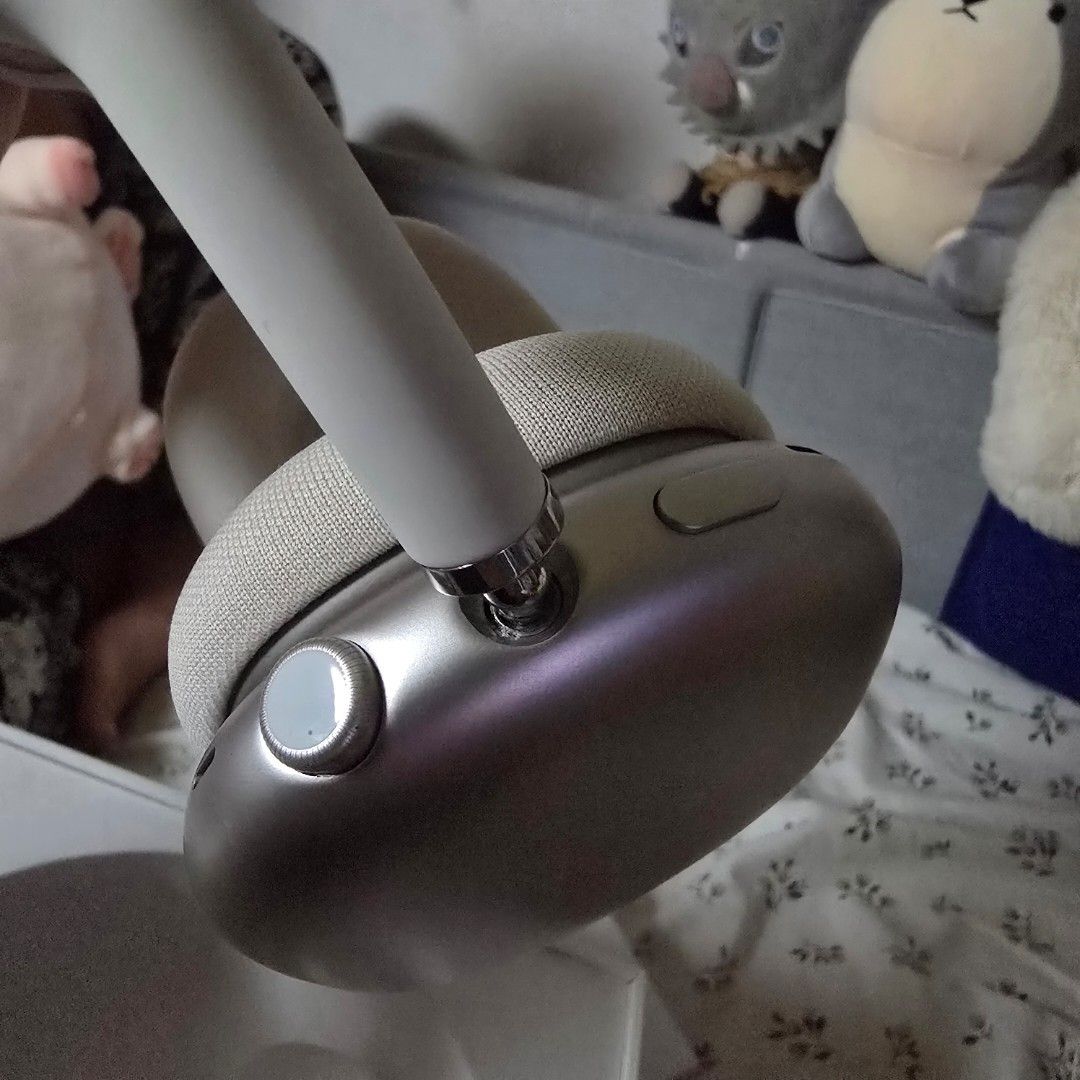 AirPods (Pro 2, Max)63221262367105113