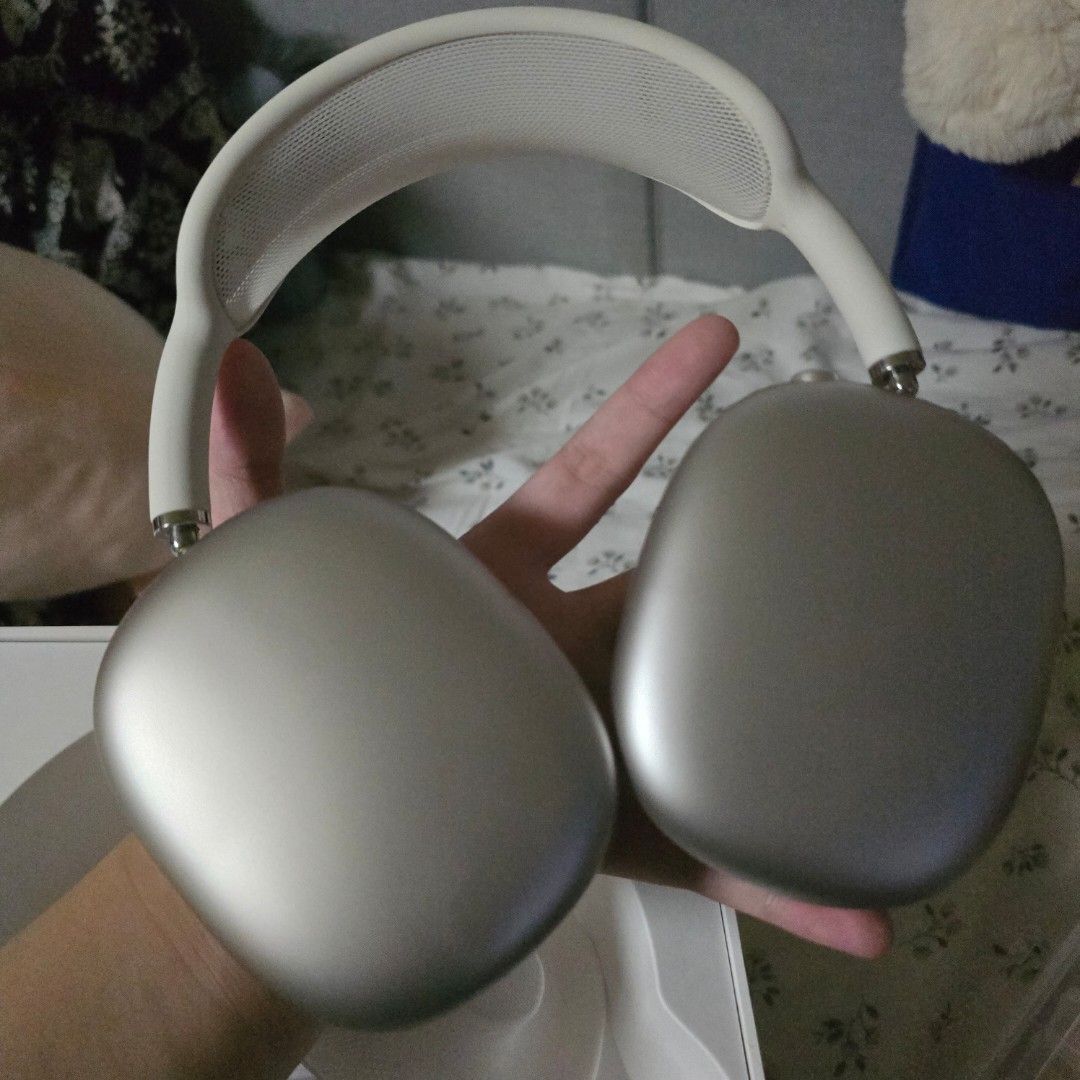 AirPods (Pro 2, Max)63221262367105112