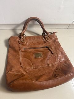 (Category: ) located in . Submitted by preloved_wellloveditems (Listing ID 1382316383, Image 1). Description: .