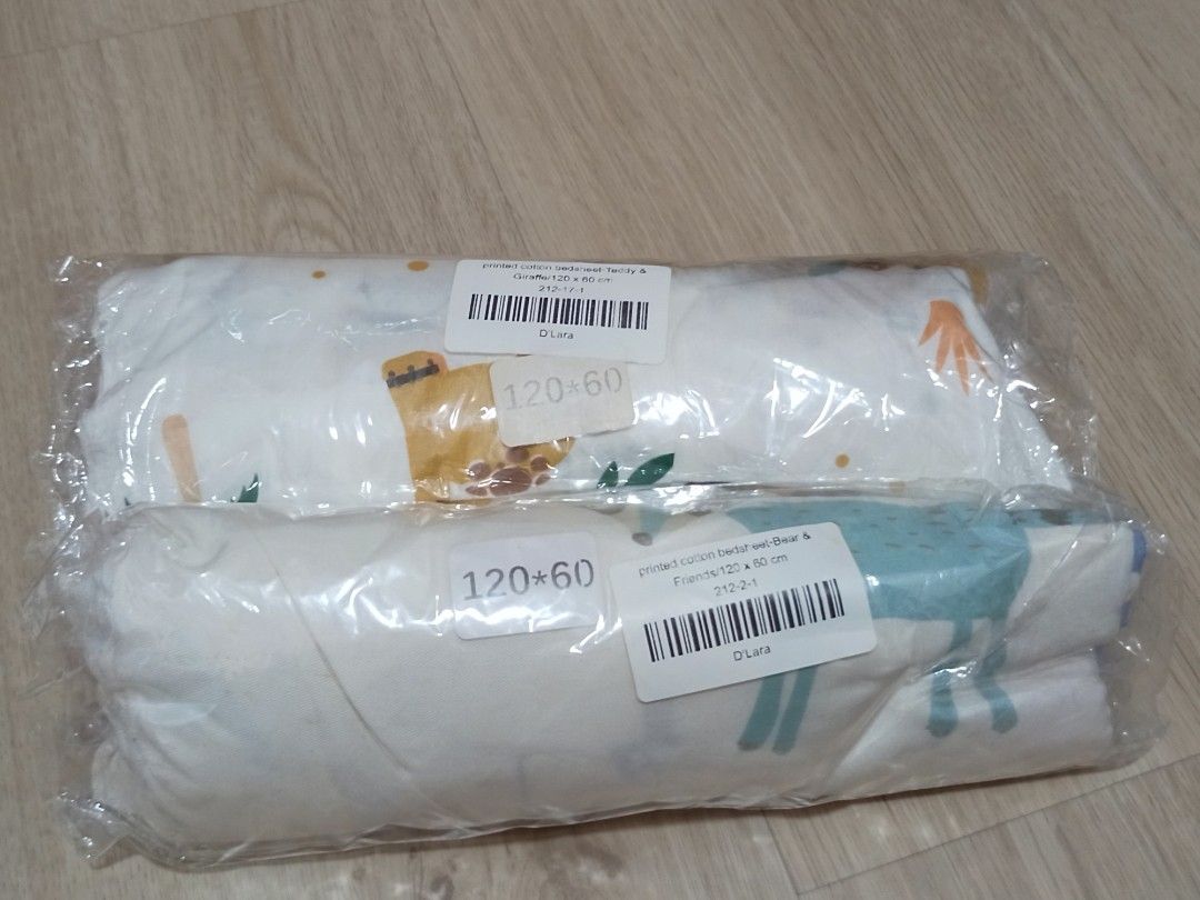 Baby mattress bedsheet (Category: Other Kids Furniture) located in Bayan Lepas. Submitted by nimadetamade (Listing ID 1382453791, Image 1). Description: 120*60*10cm price per pcs only.