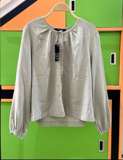 (Kategori: ) berada di . Dikirim oleh mybilzee.preloved (ID iklan 1382298780, Gambar 1). Deskripsi: .