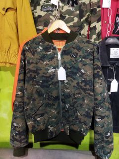 (Kategori: ) berada di . Dikirim oleh thrifting13 (ID iklan 1382487788, Gambar 1). Deskripsi: .