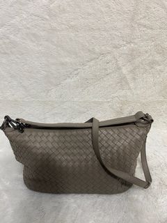(Kategori: ) berada di . Dikirim oleh withlovefrompreloved (ID iklan 1382400141, Gambar 1). Deskripsi: .