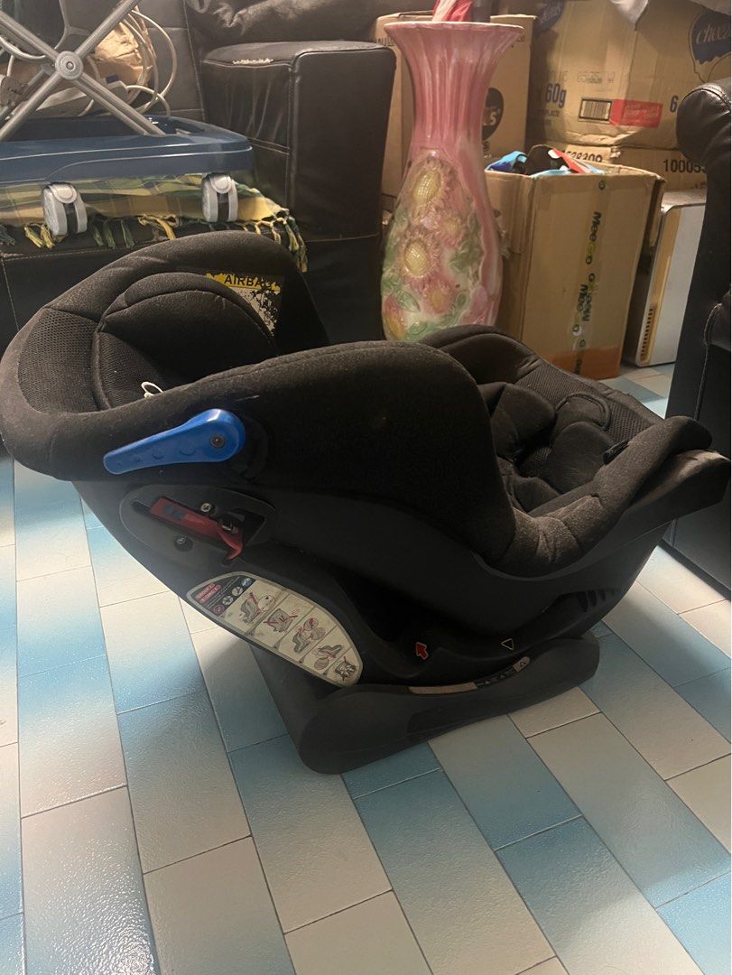 Car seat baby (Category: Car Seats) located in Kuala Lumpur. Submitted by haziqeliminator46 (Listing ID 1382442150, Image 2). Description: Hai. Nak letgo car seat baby murah2 RM100 area KL. Dalam keadaan baik. Takde koyak. 0172262049.