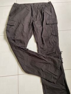 (Category: ) located in . Submitted by rizqa_closet (Listing ID 1382385510, Image 1). Description: .