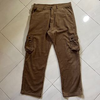 (Kategori: ) berada di . Dikirim oleh pakaian_seken (ID iklan 1382450480, Gambar 1). Deskripsi: .