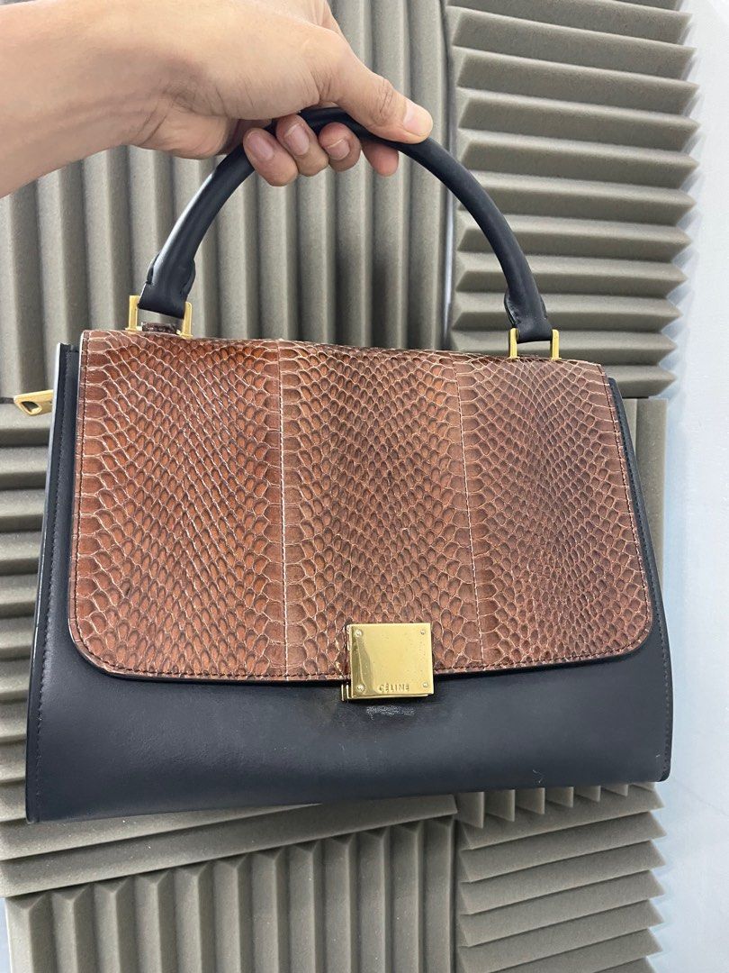 CELINE Trapeze Small Python Tricolor Leather Bag (Category: Luxury Bags & Wallets) located in Manila. Submitted by luxemax_09 (Listing ID 1382426220, Image 1). Description: .
