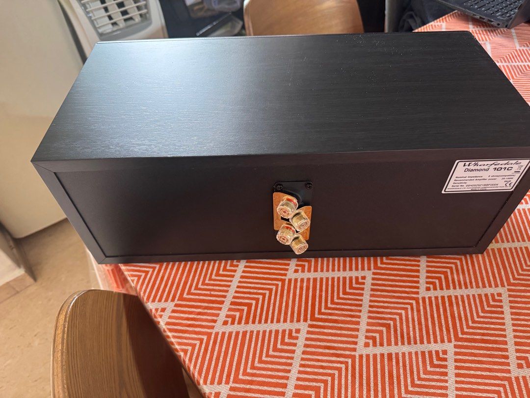 Centre speaker wharfdale63204763831427113