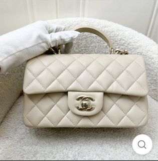(Category: ) located in . Submitted by ftshopaholic (Listing ID 1382439399, Image 1). Description: .