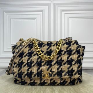 (Kategori: ) berada di . Dikirim oleh bagsie.vintage (ID iklan 1382402923, Gambar 1). Deskripsi: .