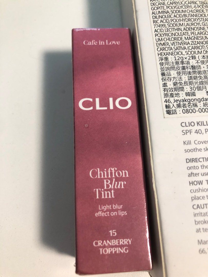 由 deerfran (刊登 ID 1382342320，圖片 3) 提交，位於 台北市 (Taipei) 的 Clio 氣墊粉餅+唇釉 全新 (類別：化妝品)，說明：雙植萃溫和舒緩柔焦氣墊粉餅 spf40 pa++自然色 戚風柔霧唇釉 15號莓果摩卡 兩個都全新未開 短效期 買東西的贈品 故便宜出售。