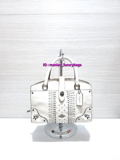 (Kategori: ) berada di . Dikirim oleh JuniorOakley (ID iklan 1382414728, Gambar 1). Deskripsi: .