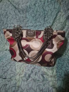 (Category: ) located in . Submitted by nmnprelovedshop (Listing ID 1382487732, Image 1). Description: .