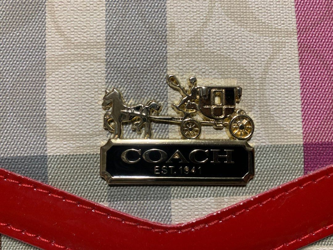 Coach Sling Bag (Category: Shoulder Bags) located in Baguio. Submitted by 25thlu (Listing ID 1382412515, Image 2). Description: Coach Sling Bag Authentic pre loved as new White Metal Mesh Sling Bag PM for price and more pics! .