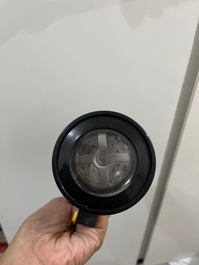 Coffee Press (Category: Coffee Machines & Makers) located in Taguig. Submitted by closetboundph (Listing ID 1382395982, Image 3). Description: .