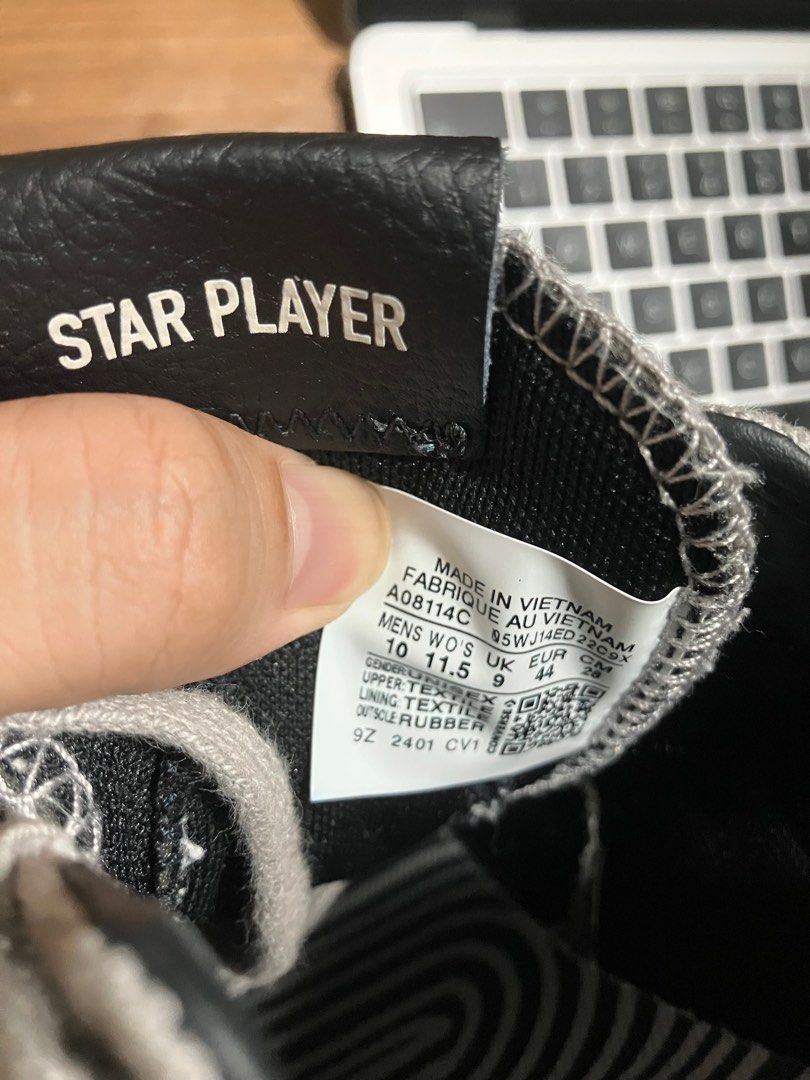 Converse Star Player 76 (Category: Sneakers) located in Manila. Submitted by glitterboy (Listing ID 1382379965, Image 3). Description: 10US 44 fits 9-10.5 Used 3-4times.