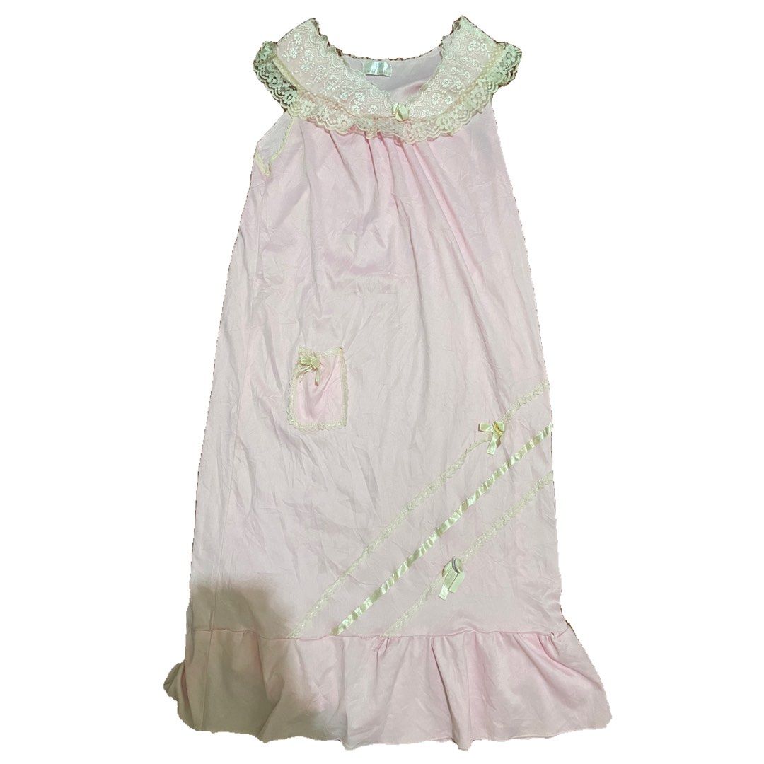 Coquette dress lace (Category: Dresses) located in Pasig City. Submitted by user6134 (Listing ID 1382401965, Image 1). Description: • nagninis nis.