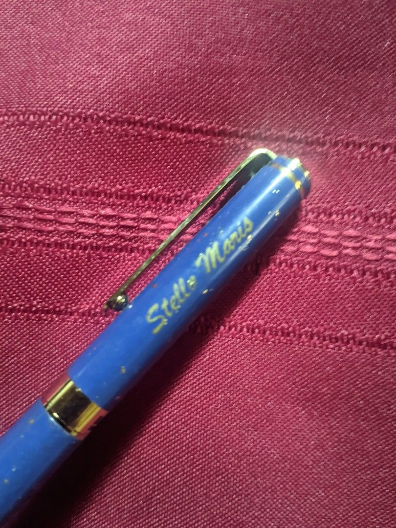 Daks Simpson Stella Maris Refillable Pen (Category: Stationery & School Supplies) located in Quezon City. Submitted by jojoleen28 (Listing ID 1382348972, Image 3). Description: Refill needs to be changed. Beautiful blue with gold specks design..