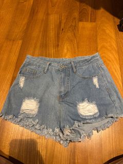 (Category: ) located in . Submitted by candybuys (Listing ID 1382467524, Image 1). Description: .