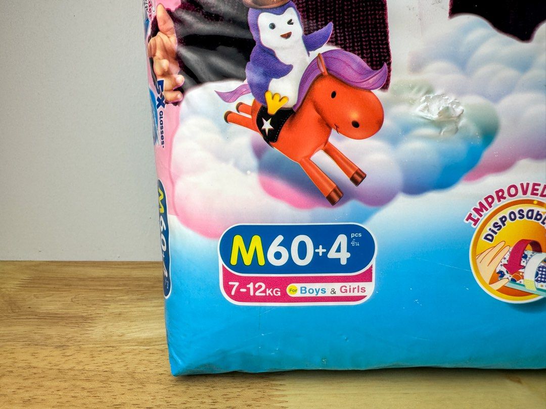 Diapex Wonder Pants Super Jumbo Pack M60+4 (Category: Diapers & Baby Wipes) located in Seri Manjung. Submitted by applev7 (Listing ID 1382431533, Image 3). Description: Diapex Wonder Pants Super Jumbo Pack M60+4 Assalamu'alaikum dan selamat sejahtera, Saya ada dua pack Diapex Wonder Pants Super Jumbo Saiz M. Setiap pack ada 60pcs + 4 Free. Reason jual sebab anak dah besar tak muat. Harga nak letgo satu pack RM 25 COD area KL atau Putrajaya pamper