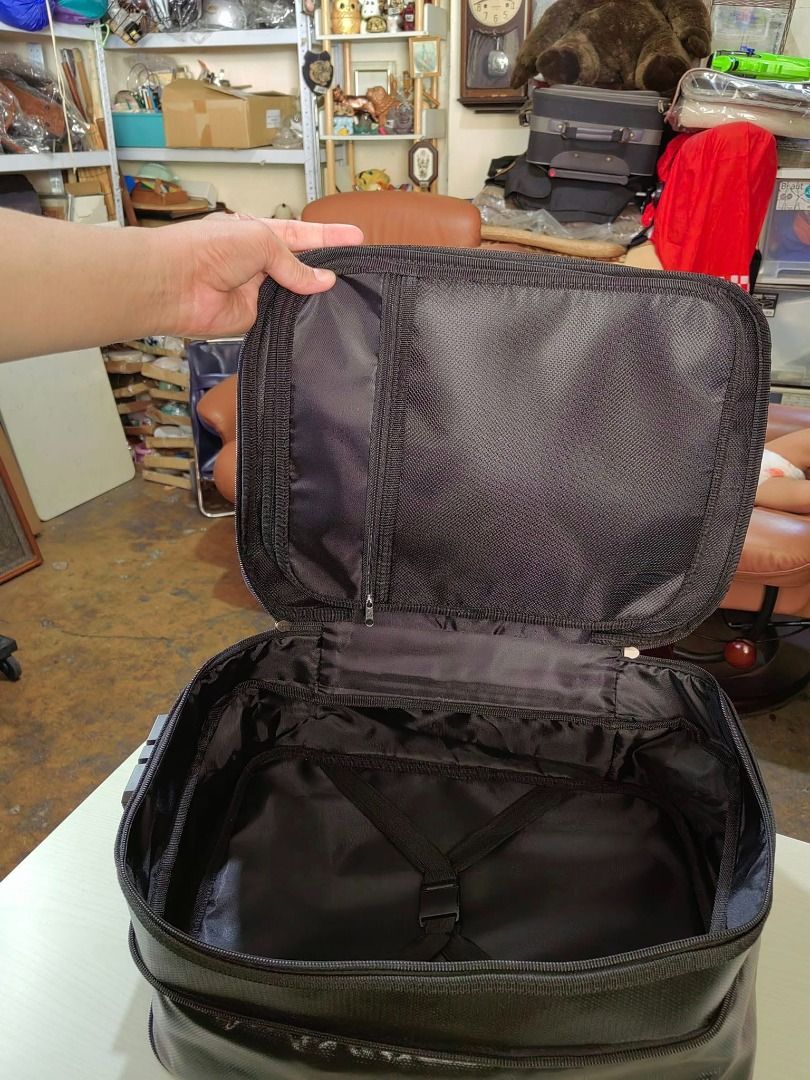 Document Bag with passcode - Fire proof and Water Proof (Category: Laptop Bags & Sleeves) located in Manila. Submitted by dudes_villanueva (Listing ID 1382329048, Image 2). Description: SAFE BAG 📌 FIREPROOF & WATERPROOF- The document bag is made of glass fibre fabric, fireproof and waterproof, corrosion-resistant, and has good flexibility, which can withstand a high temperature of 1200 ℃. 📌MULTILAYER STORAGE- Can hold A4 documents. The bag come