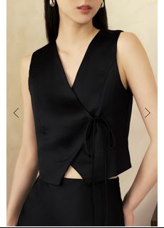 (Category: ) located in . Submitted by loveshoppinggal (Listing ID 1382490859, Image 1). Description: .