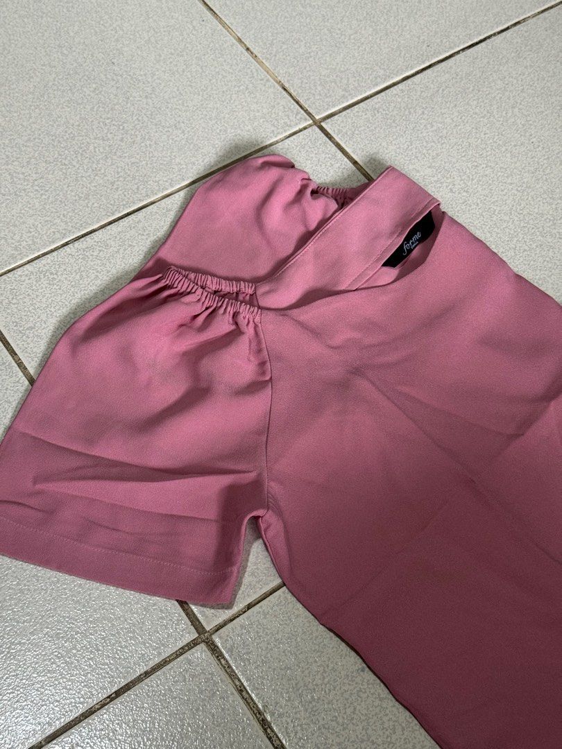 For Me Sweetheart neckline top (Category: Shirts) located in Palayan City. Submitted by decluttering_2018 (Listing ID 1382421752, Image 2). Description: Used once.