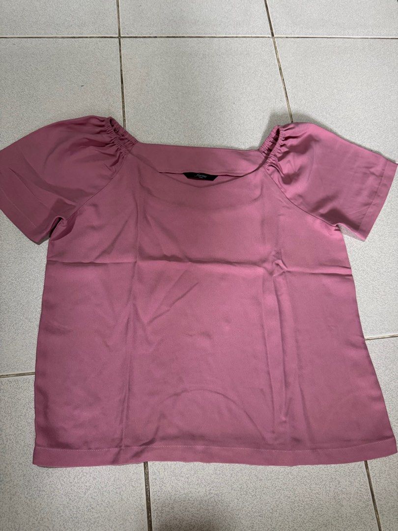For Me Sweetheart neckline top (Category: Shirts) located in Palayan City. Submitted by decluttering_2018 (Listing ID 1382421752, Image 1). Description: Used once.