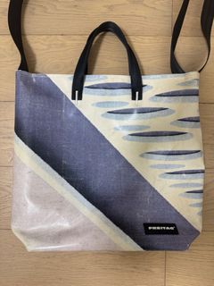 （分類：）位於 。 由 kenshoo17 提交（商品編號 1382393119，圖片 1）。簡介： 。
